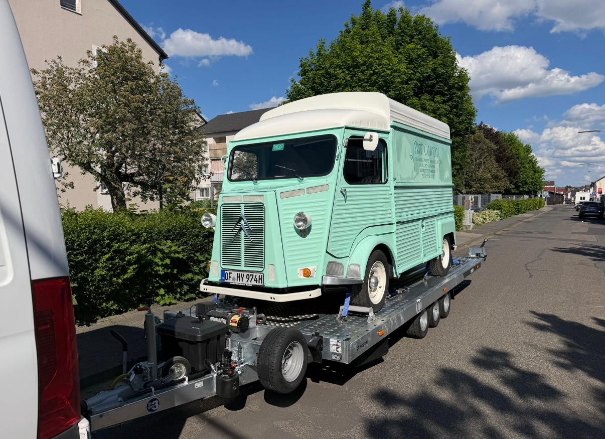 Auto Transporter von Kamiran Transporte in Lübeck